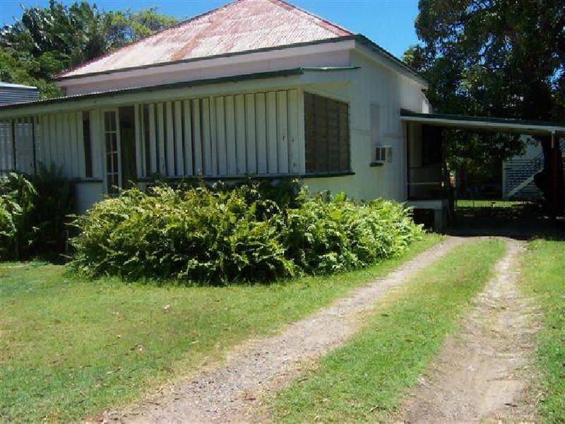 39 Warburton Street, North Ward QLD 4810