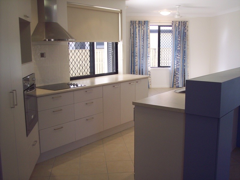 39 Woodwark Drive, Bushland Beach QLD 4818