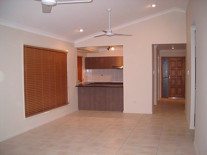 3 Kite Street, Douglas QLD 4814