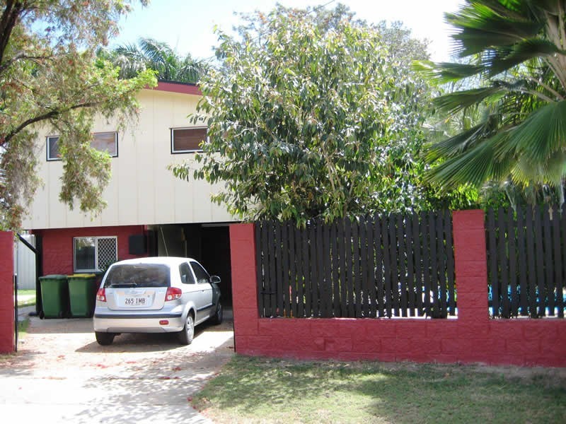 3 Yanda Court, Mount Louisa QLD 4814