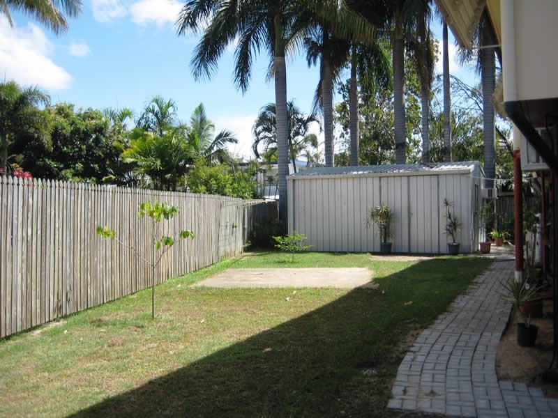 3 Yanda Court, Mount Louisa QLD 4814