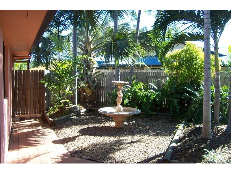 3 Fig Court, Bushland Beach QLD 4818