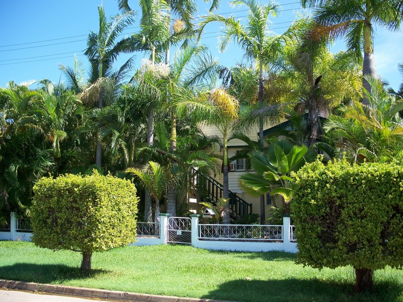 3 John Street, West End QLD 4810