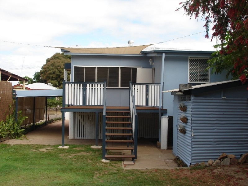 3 Plant Street, West End QLD 4810