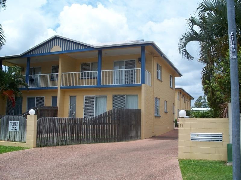 4/11 Second Avenue, Railway Estate QLD 4810