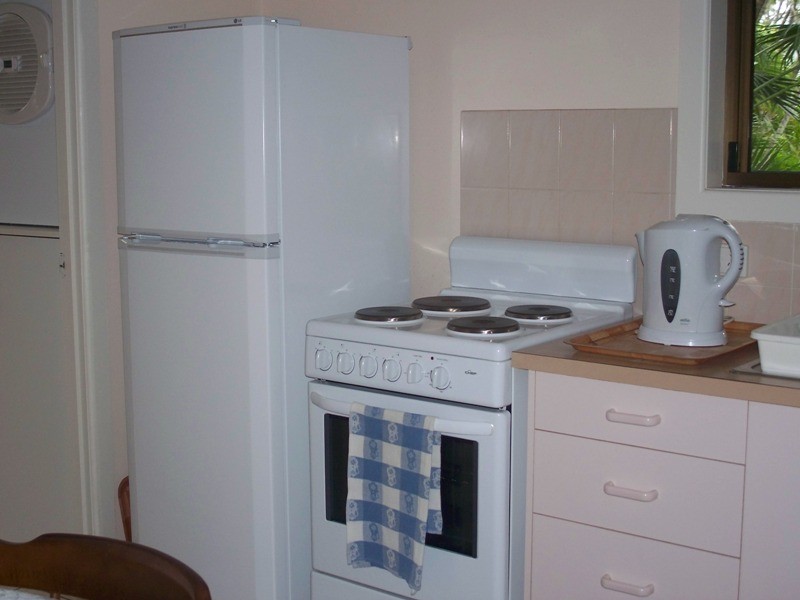 4/42 McCabe Crescent, Magnetic Island QLD 4819