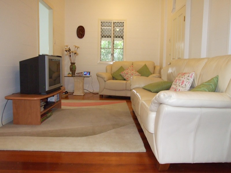 44 Second Street, Railway Estate QLD 4810