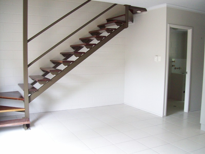 4/76 Paxton Street, North Ward QLD 4810