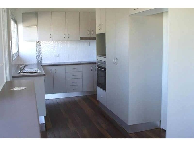 4 Cannan Street, South Townsville QLD 4810