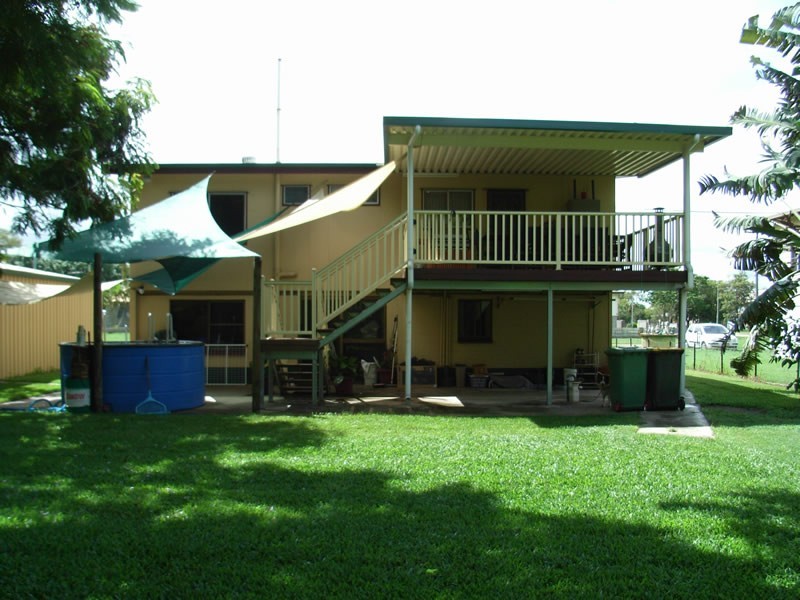 4 Ninth Street, Home Hill QLD 4806