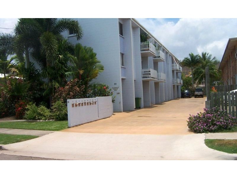 4/88 Eyre Street, North Ward QLD 4810