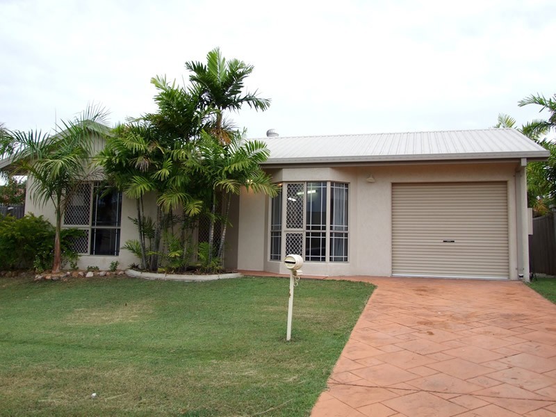 4 Templeton Crescent, Riverside Gardens, Douglas QLD 4814