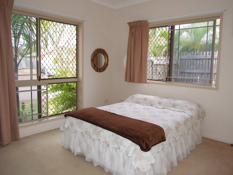 4 Templeton Crescent, Riverside Gardens, Douglas QLD 4814