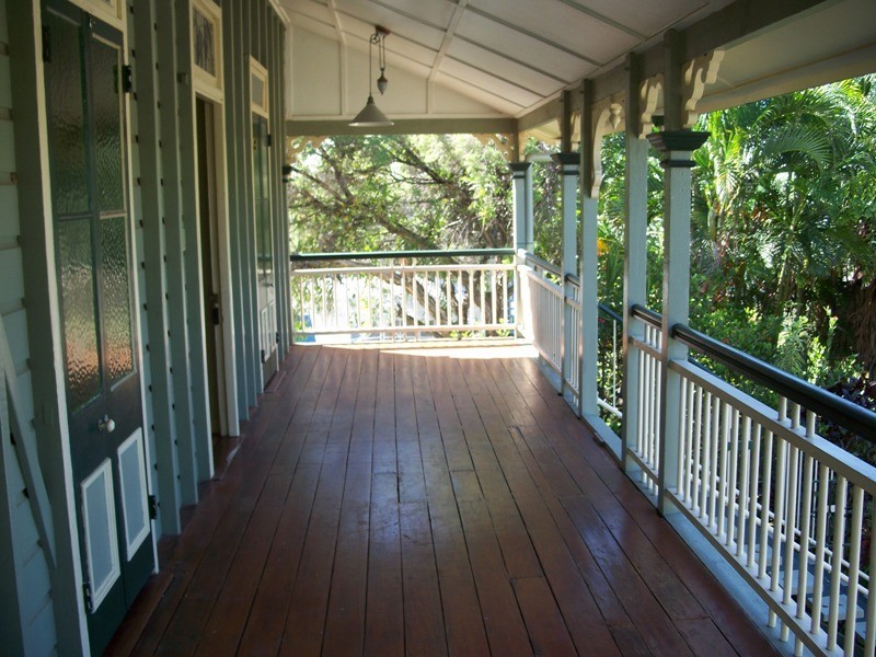 50 Eleventh Avenue, Railway Estate QLD 4810