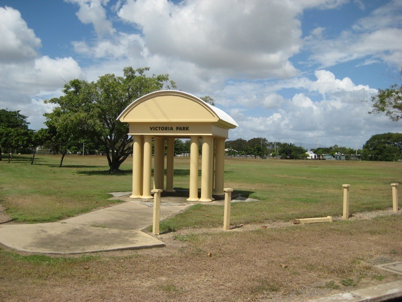 52 Tully Street, South Townsville QLD 4810