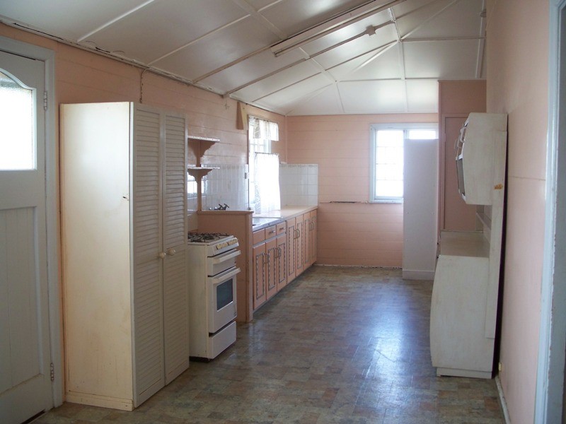 58 Norris Street, Hermit Park QLD 4812