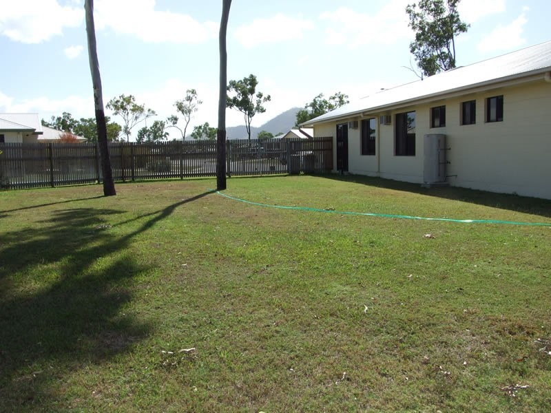 5 Crista Court, Kelso QLD 4815