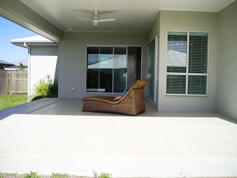 4 Hemple Street, Bushland Beach QLD 4818