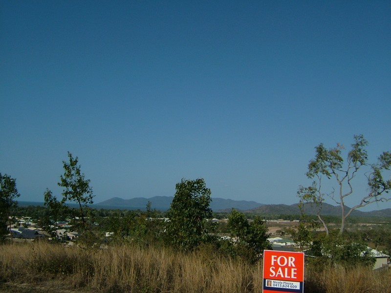 5 Olden Court, Bushland Beach QLD 4818