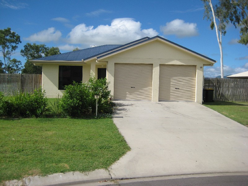 5 Crista Court, Kelso QLD 4815