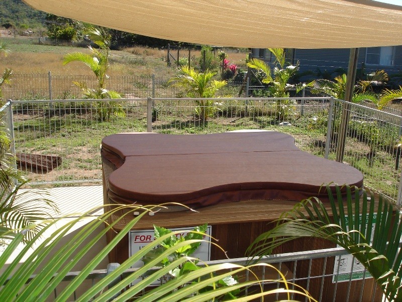 5 Pirie Street, Horseshoe Bay, Magnetic Island QLD 4819