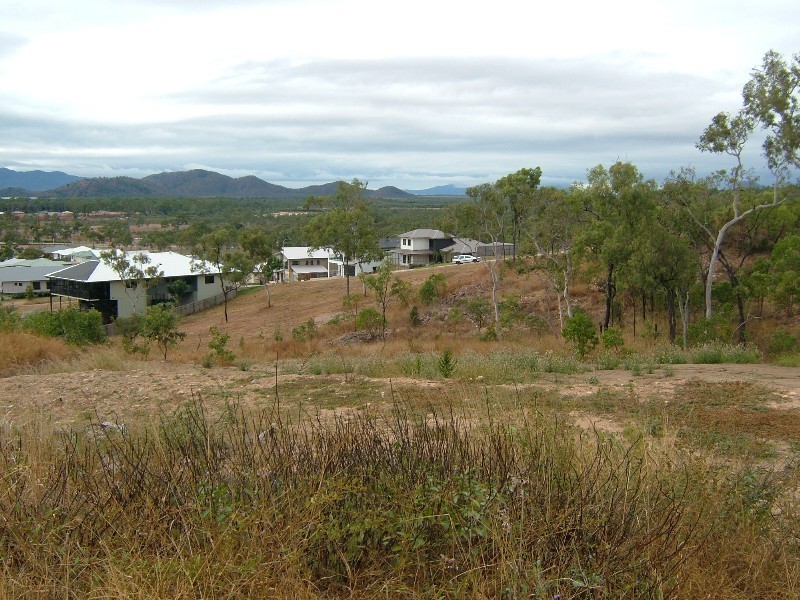 6 Olden Court, Bushland Beach QLD 4818