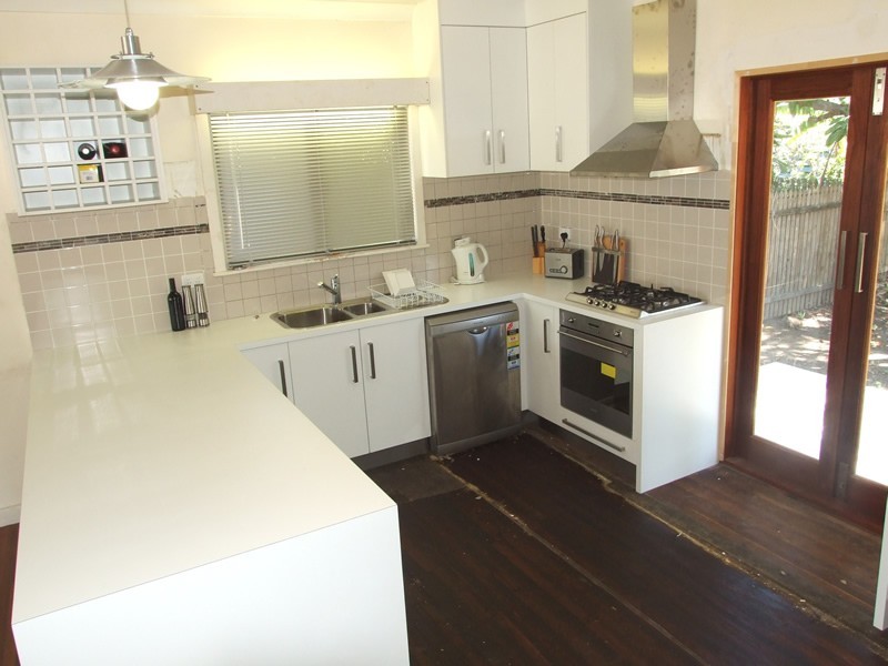 6 Rose Street, North Ward QLD 4810