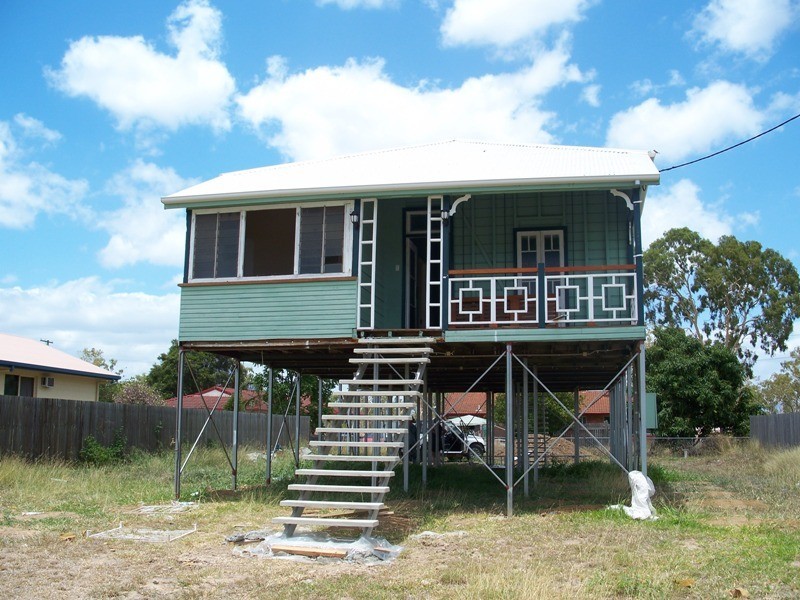 6 Simonsen Court, Kelso QLD 4815