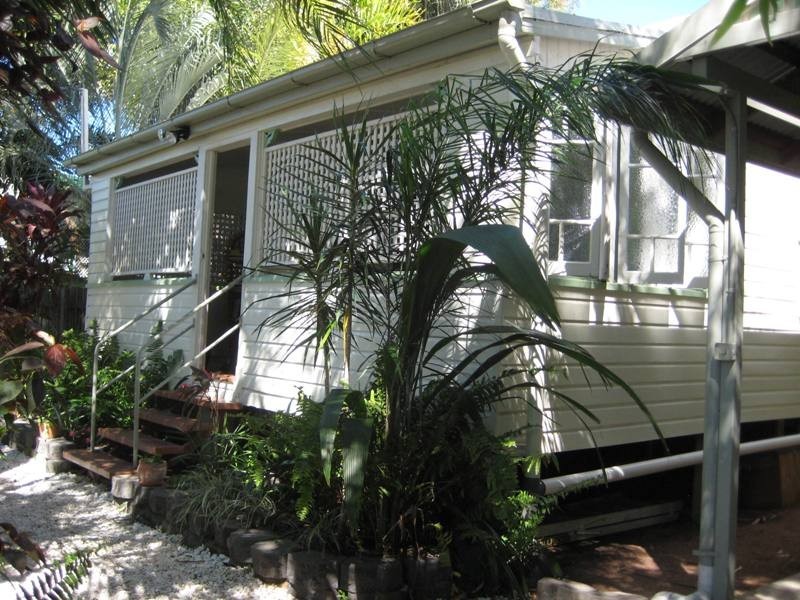 70 First Avenue, Railway Estate QLD 4810