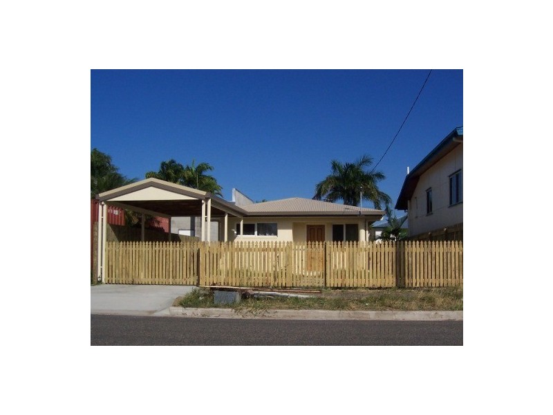 71 Perkins Street, South Townsville QLD 4810