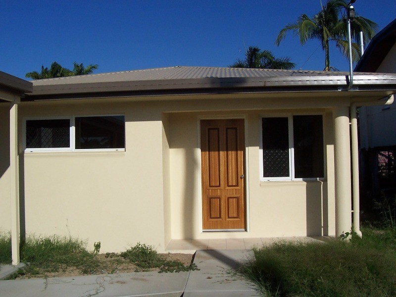 71 Perkins Street, South Townsville QLD 4810