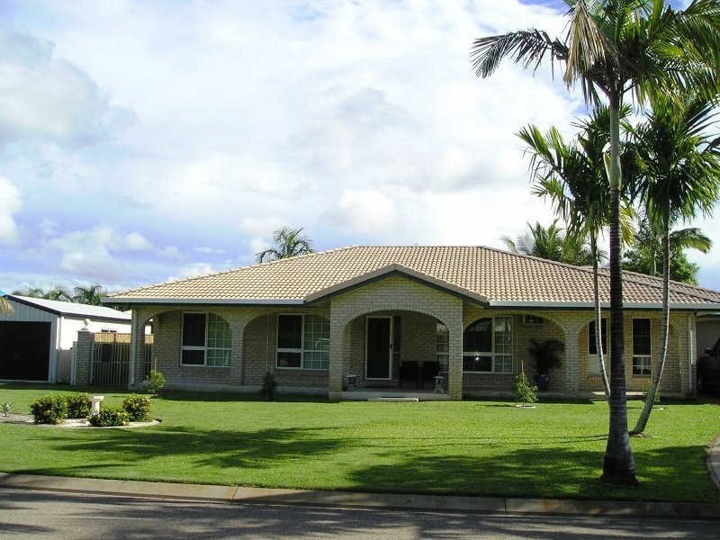 7 Joshua Court, Bushland Beach QLD 4818