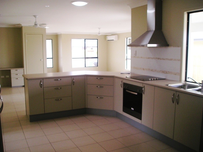 80 Guilfoyle Circuit, Kirwan QLD 4817