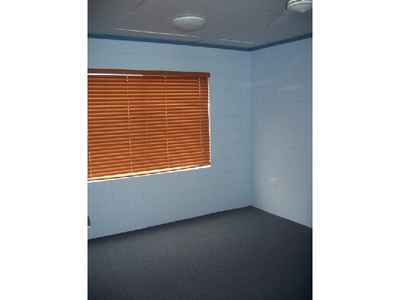 8/12 The Avenue, Hermit Park QLD 4812