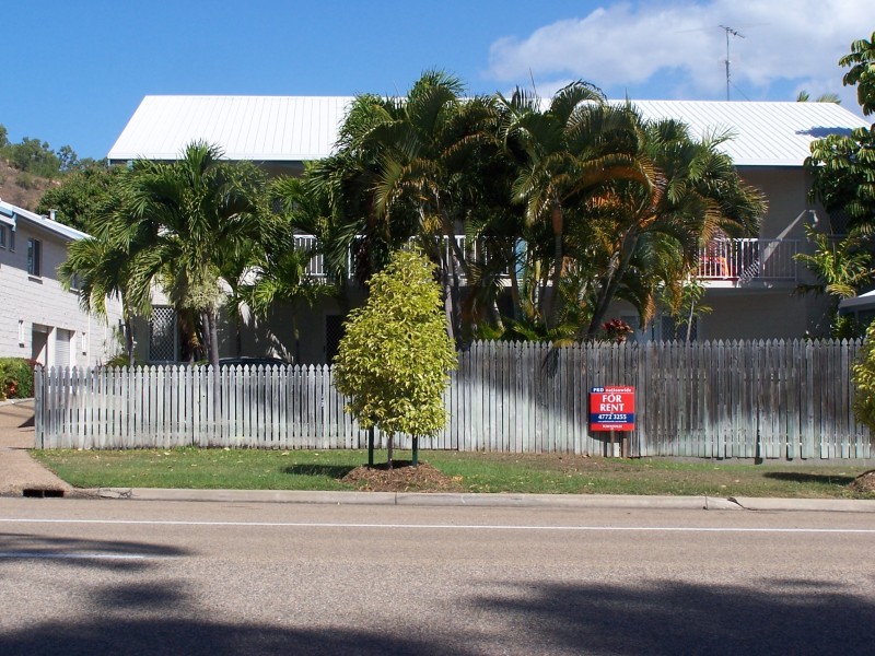 8/12 Old Common Road, Belgian Gardens QLD 4810