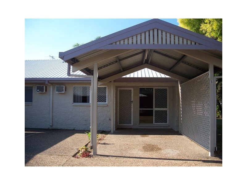 8/ 32-34 Henry Street, West End, Townsville QLD 4810