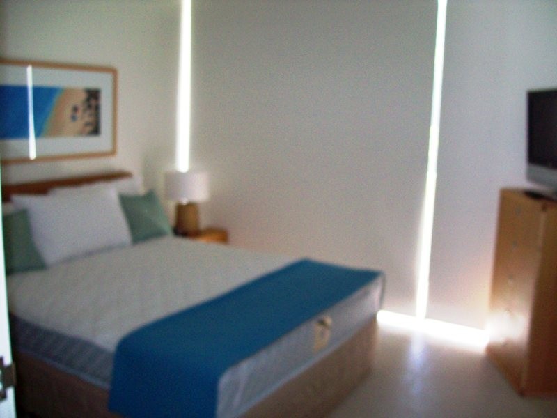 833 Blue on Blue, Magnetic Island QLD 4819