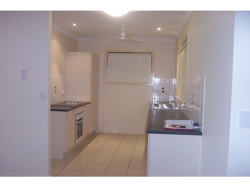 8 Amy Court, Kelso QLD 4815