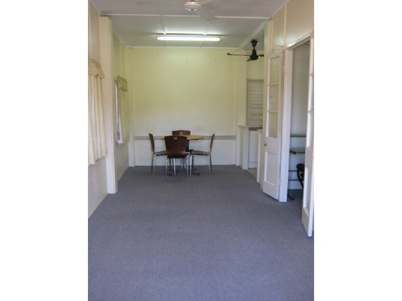 8 Old Common Road, Belgian Gardens QLD 4810