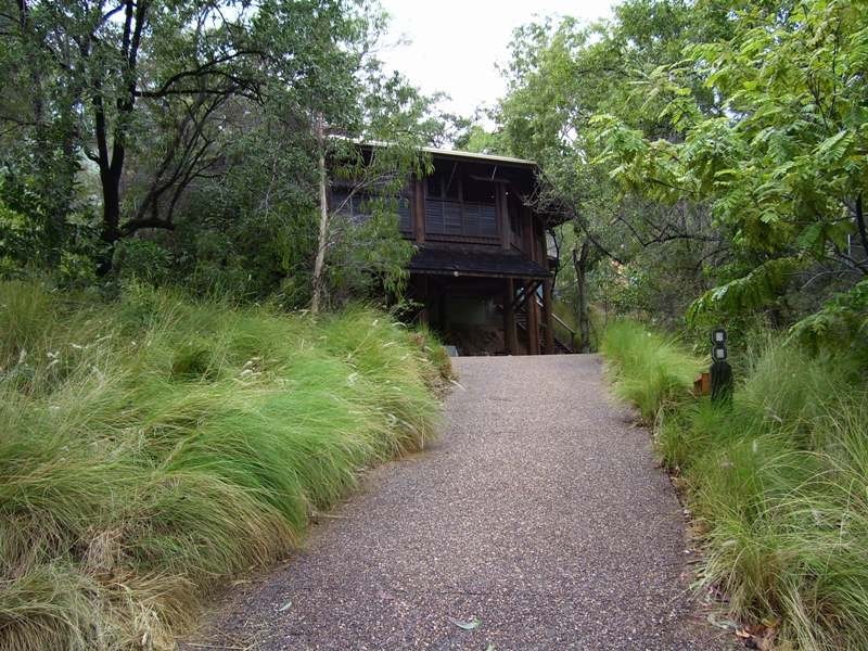 8 Woodlands Court, Castle Hill QLD 4810