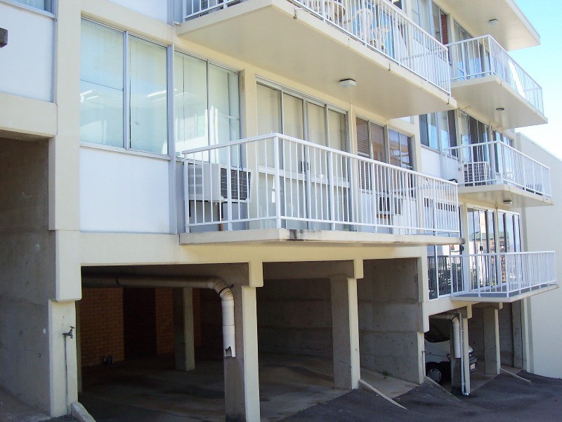 9/6 Hale Street, North Ward QLD 4810