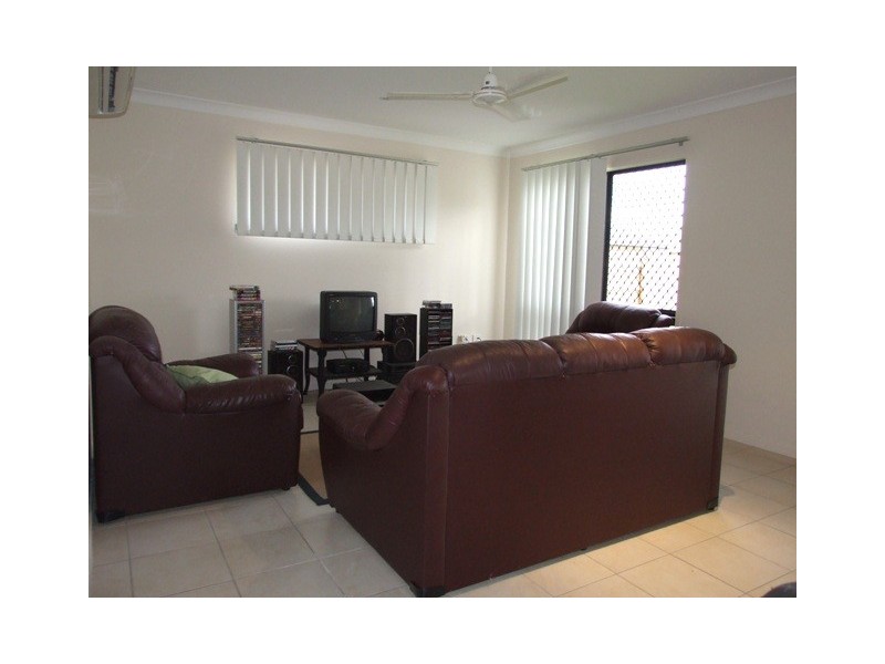 9 Westgate Court, Kirwan QLD 4817