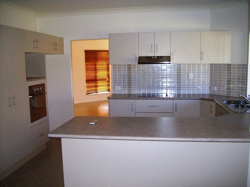 9 Waterdragon Link, Douglas QLD 4814