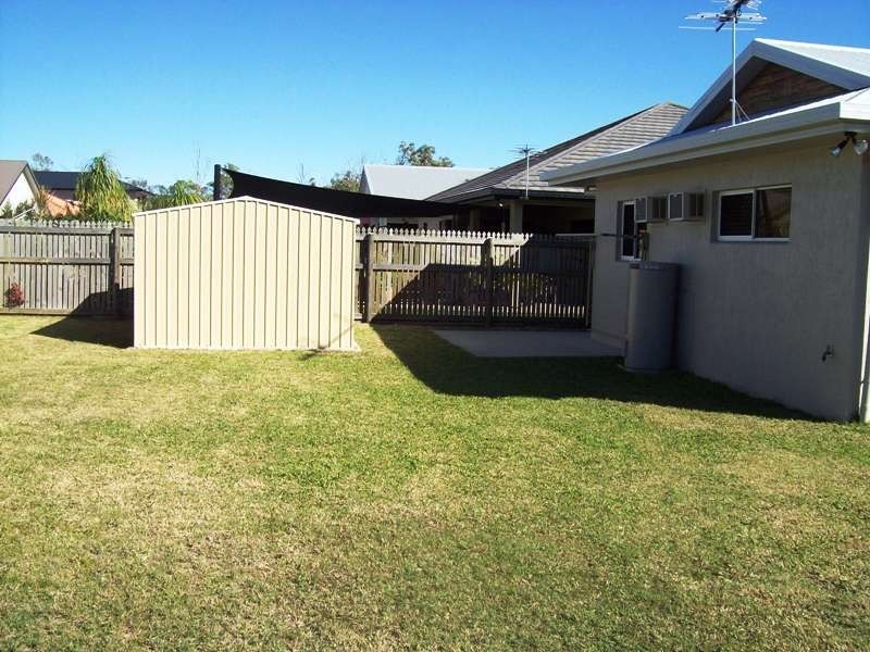 9 Waterdragon Link, Douglas QLD 4814