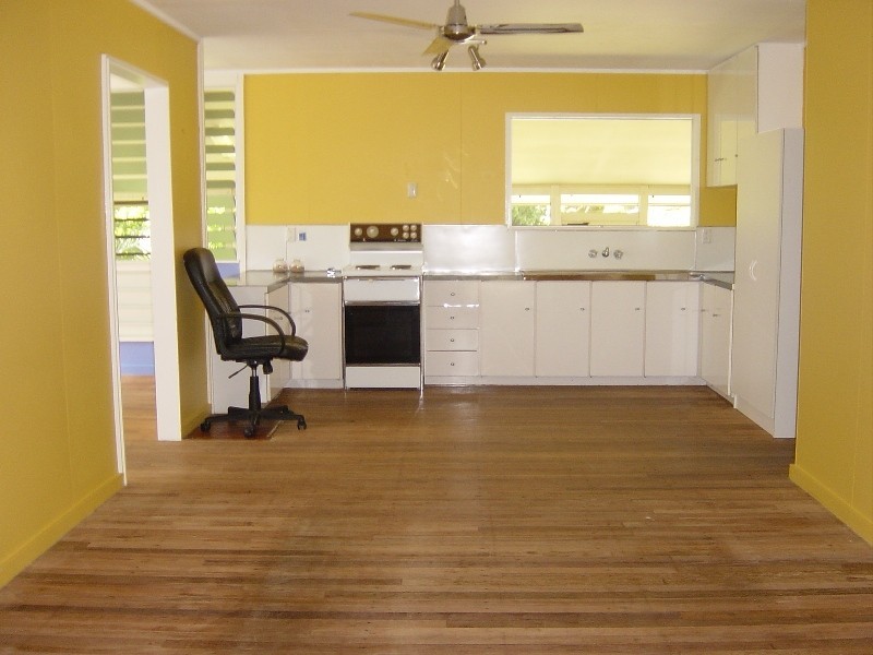 9 Wansfell Street, Picnic Bay, Magnetic Island QLD 4819