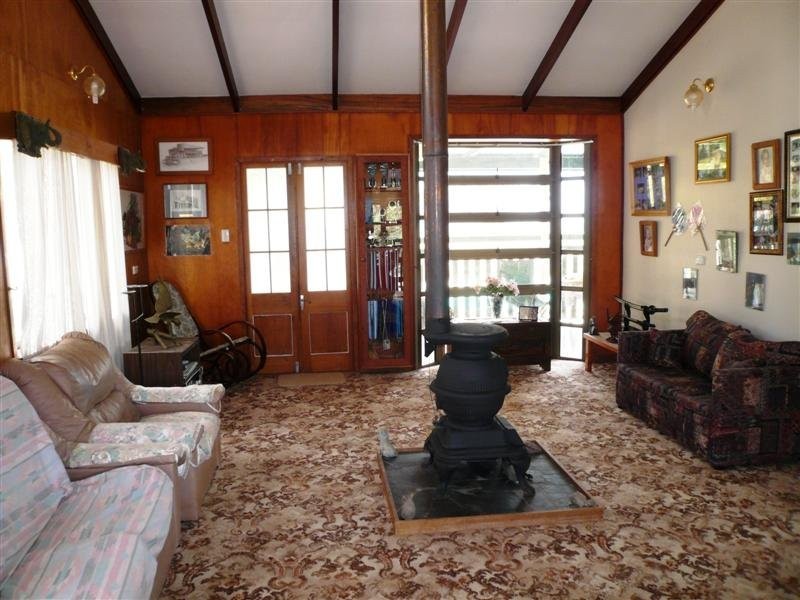 1 Cassels Road, Wondecla QLD 4887