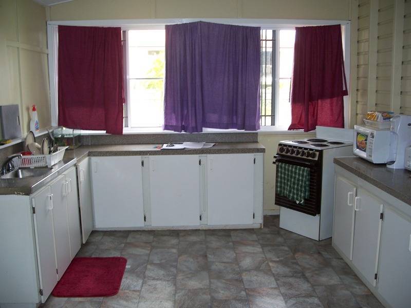 142 Queens Road, Hermit Park QLD 4812