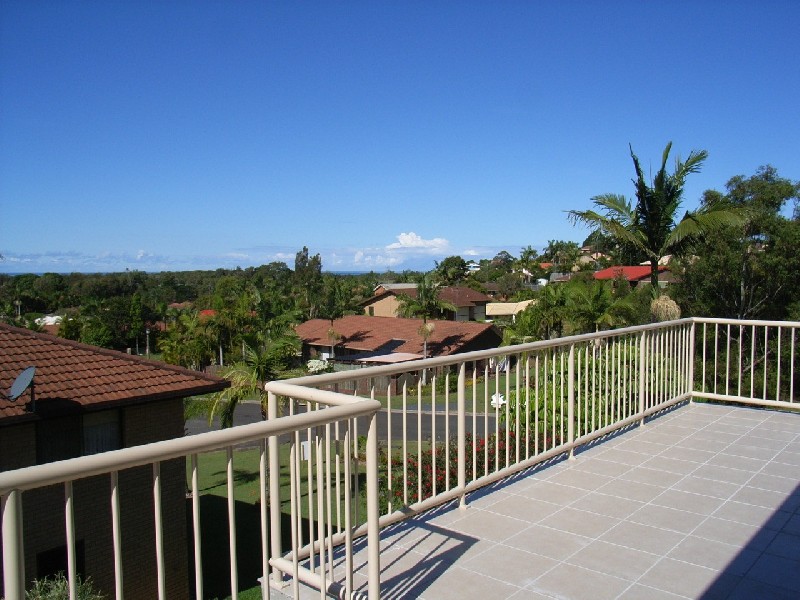 1/10  Goondooloo Drive , Ocean Shores NSW 2483