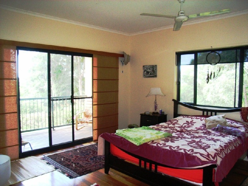 27 Flinders Way, Ocean Shores NSW 2483