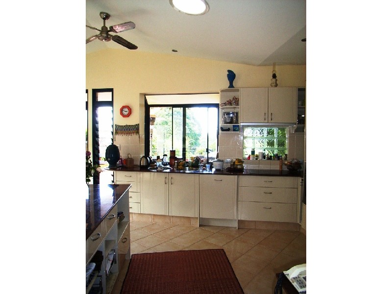 27 Flinders Way, Ocean Shores NSW 2483